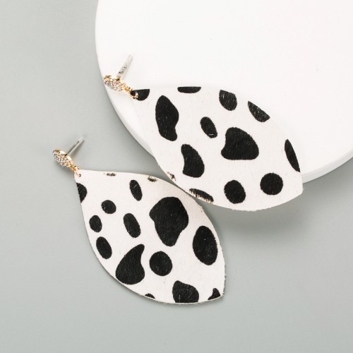 Fashion Jewelry Leather Earrings For Women YWHME-78